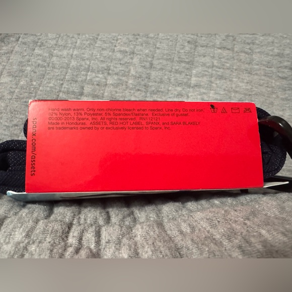 Assets by Spanx Seamless Shaping Leggings Denim Wash Deep Blue Size S - Picture 8 of 8